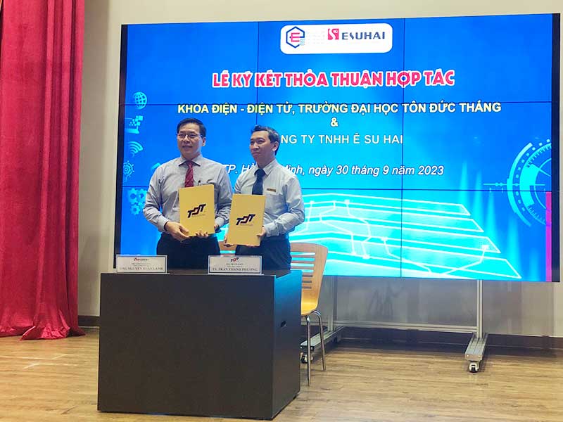 esuhai-ky-ket-hop-tac-đh-ton-duc-thang