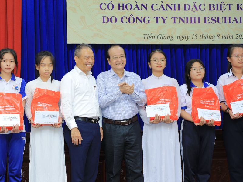 avatar-trao-hoc-bong-tien-giang